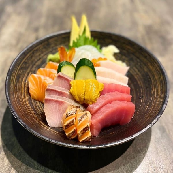 Premium Chirashi Don At The Sushi Bar