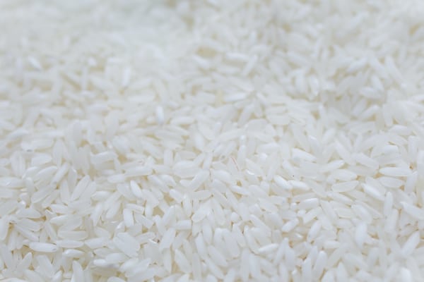 Rice acts as a natural desiccant