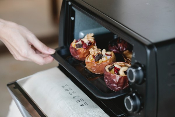 Toaster Ovens Are A Compromise For A Smaller Oven